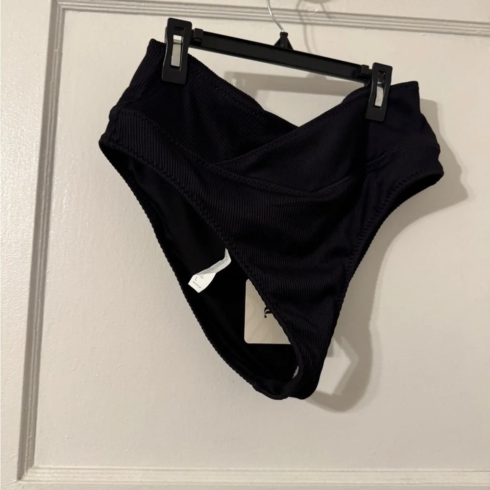 Fabletics High-Waisted Crossover Shaping Swim Bottom Sz large - Picture 5 of 7